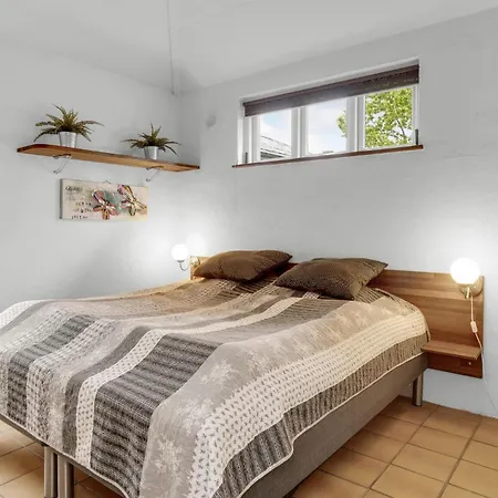 Stunning Home In Grenaa With Wifi