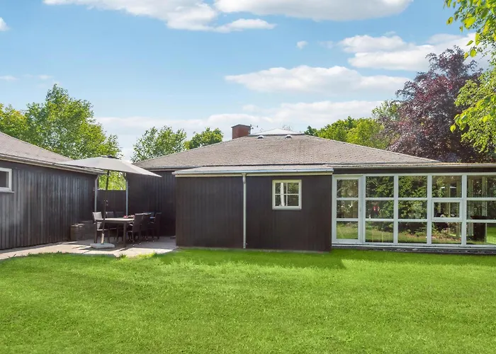 別荘 Three-bedroom In