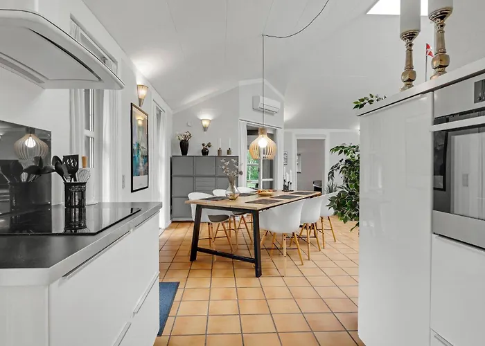 Сasa de vacaciones Three-bedroom In *